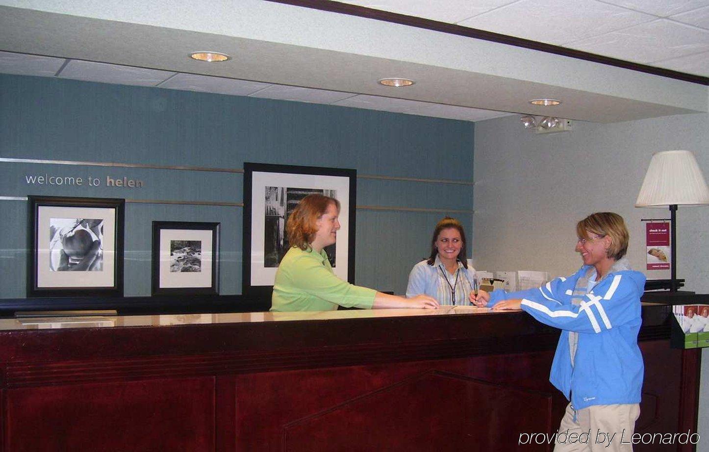 Hampton Inn Хелен Интерьер фото
